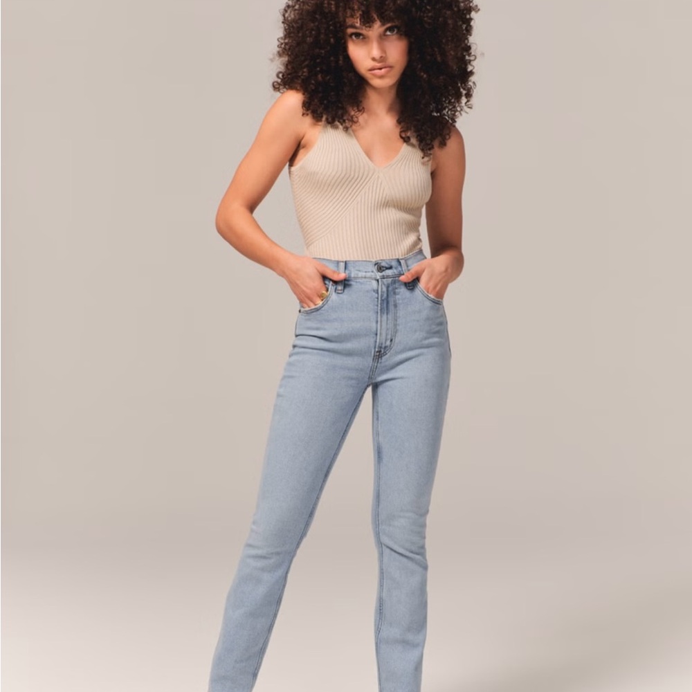 Womens Abercrombie & Fitch 90s Ultra High Rise Slim Straight Jeans